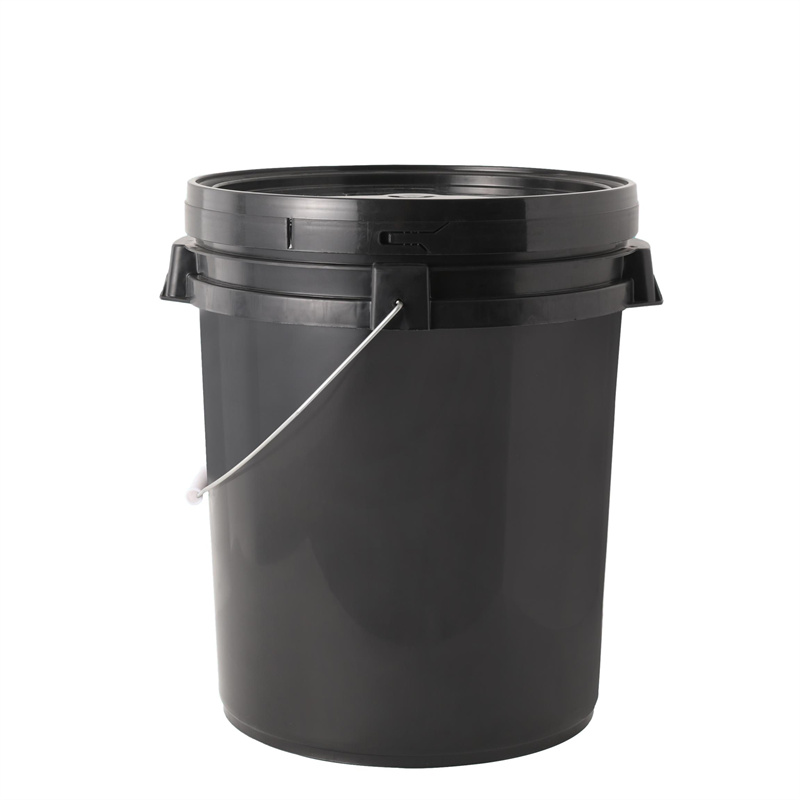 7 Gallon Plastic Paint Bucket With Lid